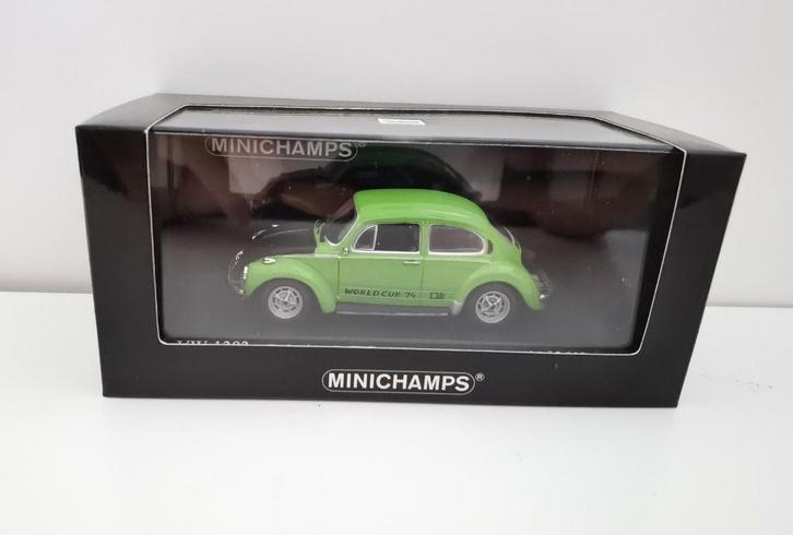 VW 1303 World Cup Football 1974 1/43 MINICHAMPS Neuve+Boite, Hobby & Loisirs créatifs, Voitures miniatures | 1:43, Neuf, Voiture