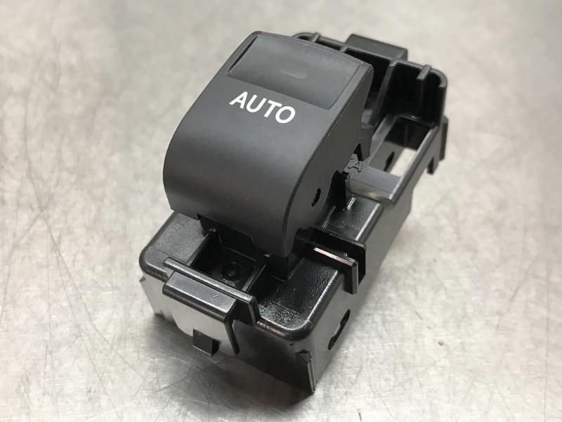 COMMUTATEUR VITRES ELECTRIQUES Toyota Land Cruiser (J15), Autos : Pièces & Accessoires, Autres pièces automobiles, Toyota, Utilisé