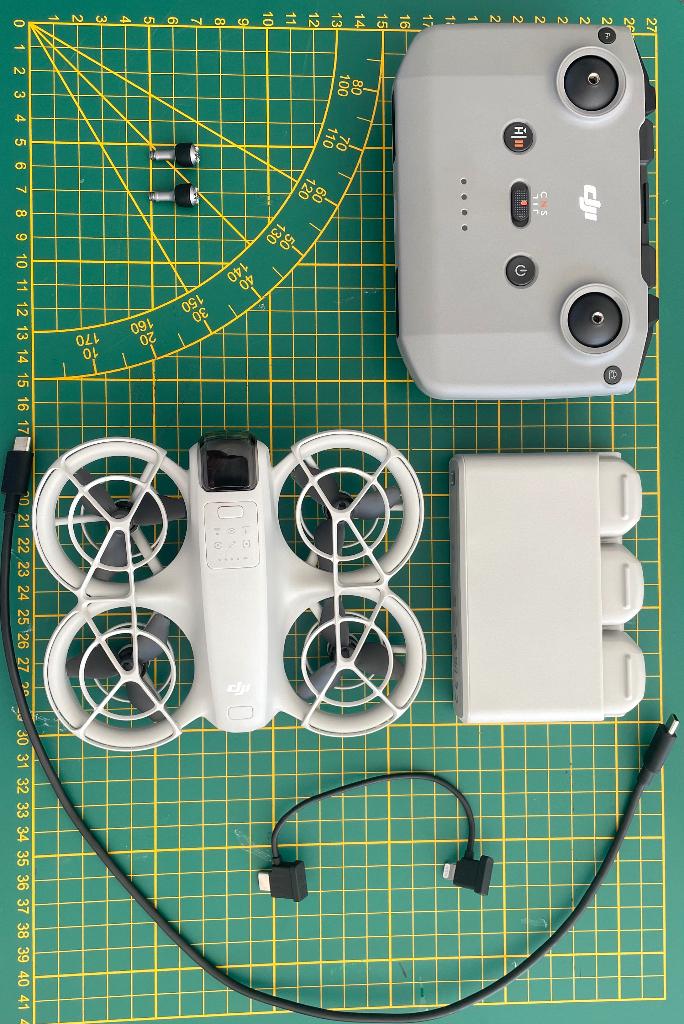 DJI Neo Drone – Compacte 4K Vlog Drone – Zo goed als nieuw, Audio, Tv en Foto, Drones, Ophalen, Cameradrone, Return to Home, 15 tot 30 minuten