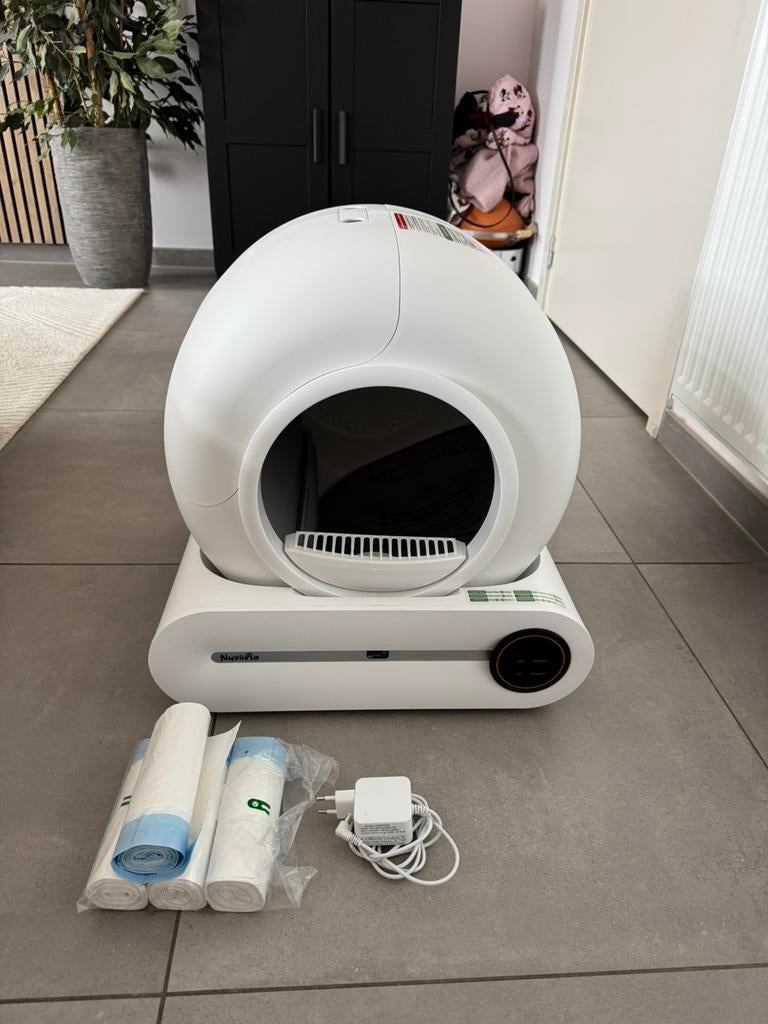 Nuvona zelfreinigende kattenbak, in perfecte staat, Ophalen, Zo goed als nieuw