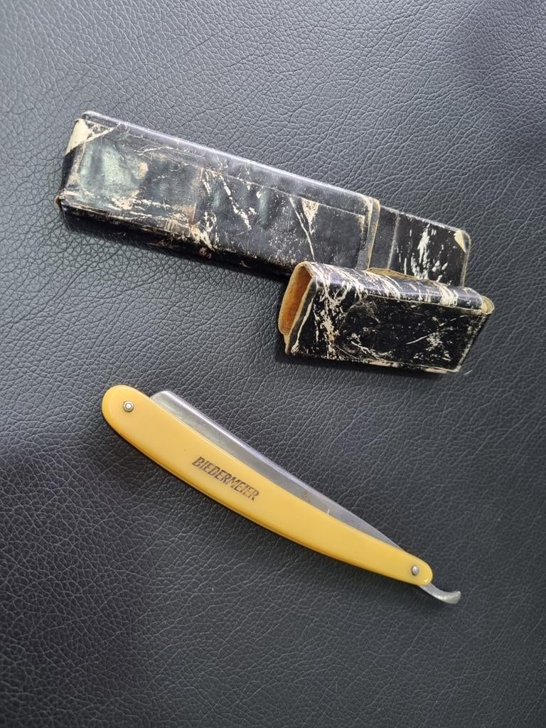 Ancien rasoir de barbe coiffeur, Enlèvement ou Envoi