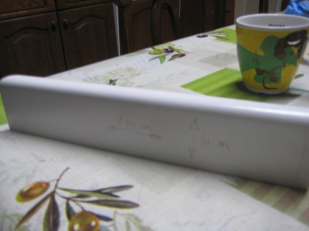 Ik zoek een witte afwerkingslat van keuken, Ophalen, Gebruikt, Wit, Overige typen