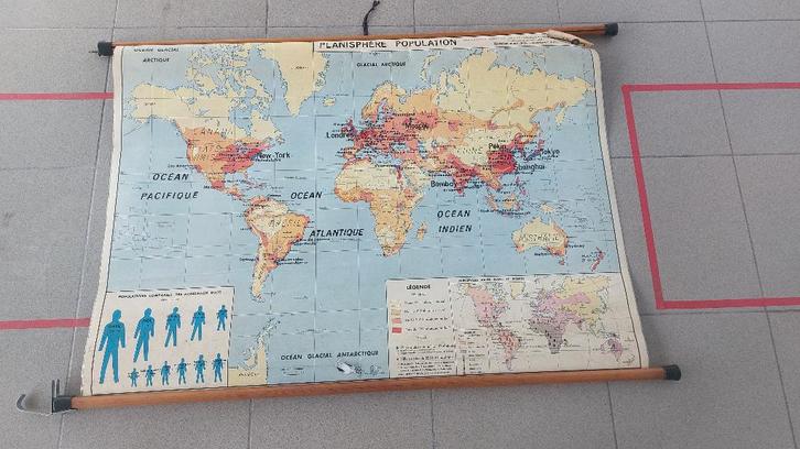 DOUZE anciennes cartes scolaires, Antiquités & Art, Antiquités | Cartes scolaires, Géographie, Enlèvement