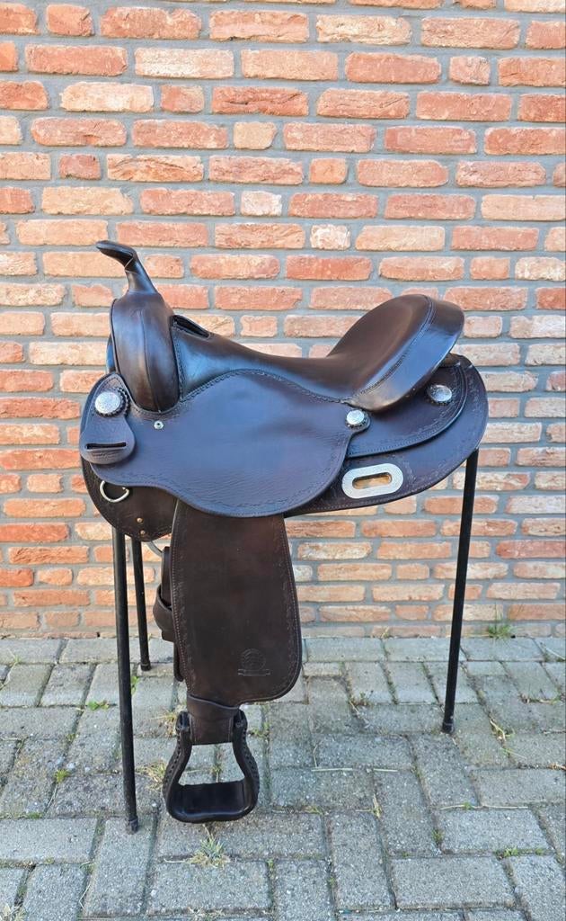 Schitterend Garland westernzadel & Eques Champion IJslander, Dieren en Toebehoren, Paarden en Pony's | Zadels, Ophalen of Verzenden