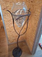 Statief met vaas, staander met glazen vaas, Huis en Inrichting, Ophalen