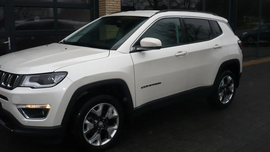 Jeep Compass (bj 2018, automaat), Automaat, Gebruikt, 4 cilinders, Wit