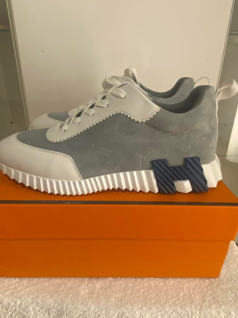 Sneakers Hermès taille 43, Neuf, Enlèvement ou Envoi, Autres couleurs, Baskets