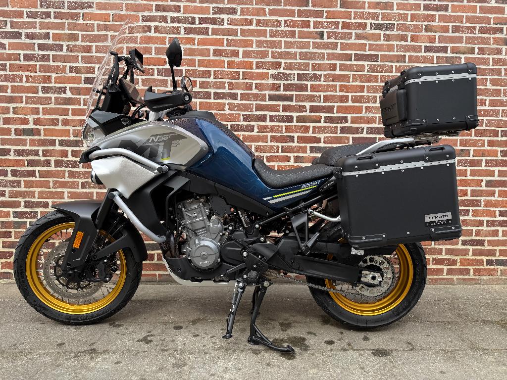 CF Moto 800MT Touring, Motos, Motoren | CFMOTO, Particulier, Tourisme, plus de 35 kW, 2 cylindres, Permis Moto A1 minimum, ABS