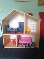 Te koop: houten poppenhuisje 55x30 H=58, Kinderen en Baby's, Ophalen of Verzenden, Zo goed als nieuw, Meubelstuk of Keukentje