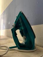 Fer à repasser, Elektronische apparatuur, Strijkijzers en Strijkplanken, Ophalen, Zo goed als nieuw, Strijkijzer met snoer