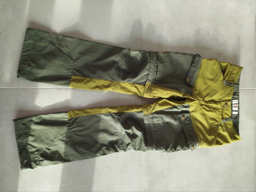 Fjäll Raven afritsbroek, Ophalen