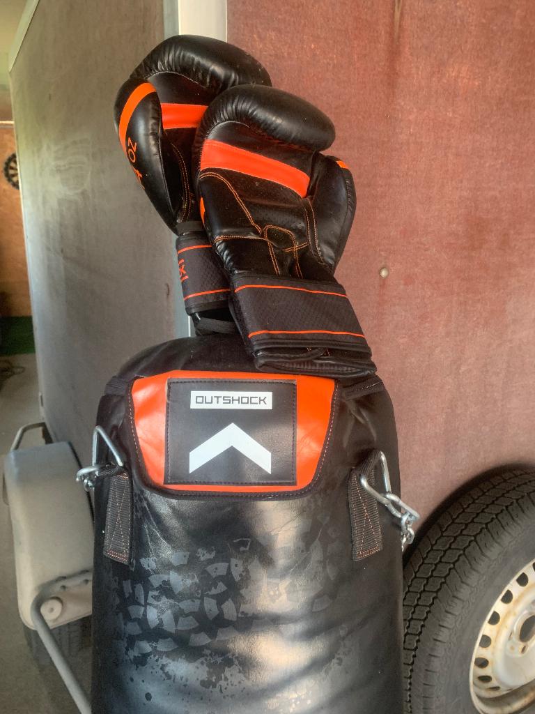 Boks zak en Boks handschoenen, Sport en Fitness, Ophalen, Zo goed als nieuw, Bokszak