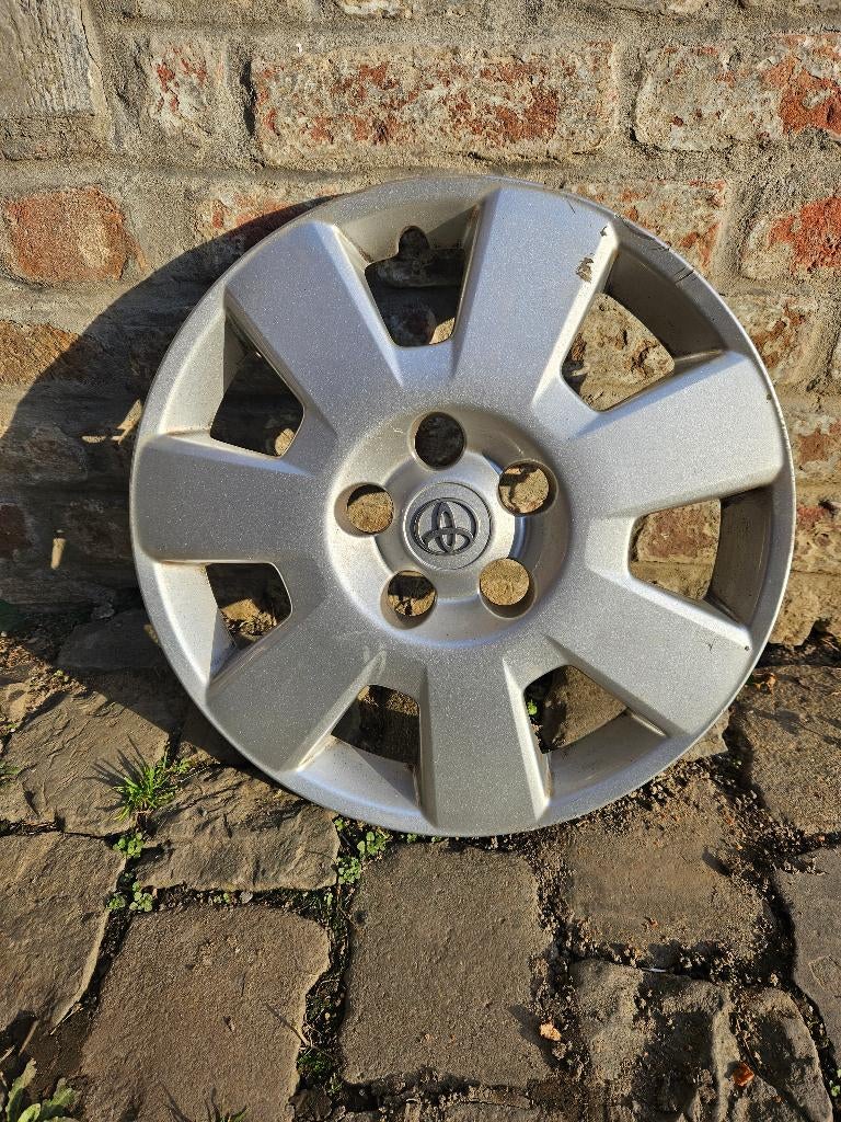 enjoliveur toyota, Ophalen, Gebruikt