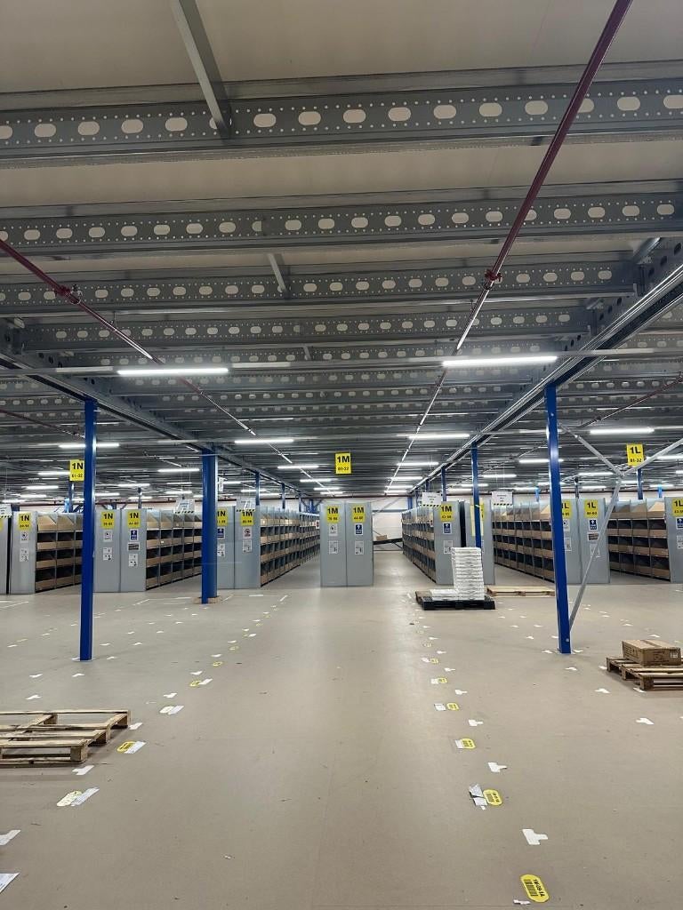 Gebruikte verdiepingsvloer merk Anera, Enlèvement ou Envoi