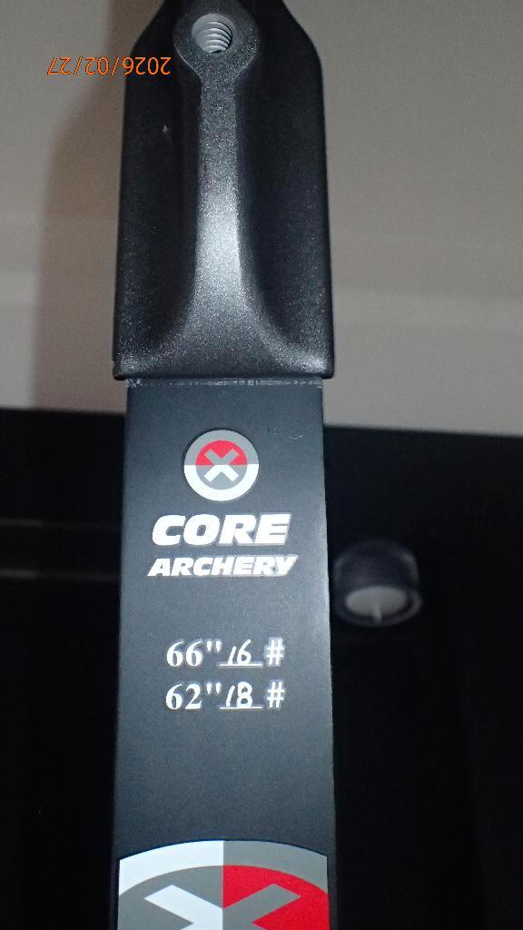 Arc long Core Recurve RH, Sports & Fitness, Tir à l'arc, Comme neuf, Flèches, Enlèvement