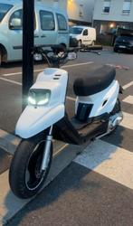 A klasse Mbk booster phase 2 2016 scooter brommer 50cc, Fietsen en Brommers, Ophalen, Zo goed als nieuw, Aerox