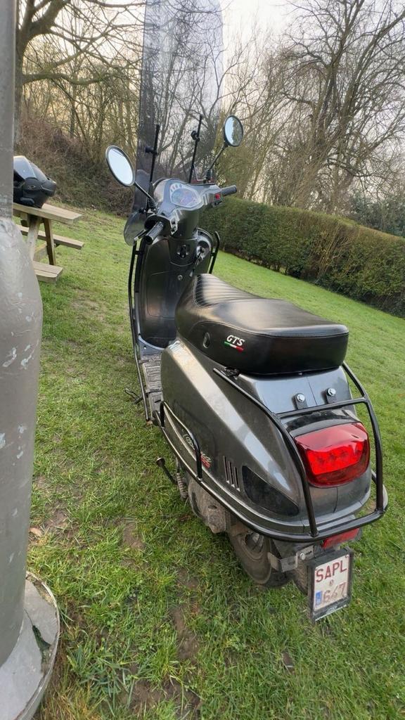 TOSCANA pure  A klasse 2023, Vélos & Vélomoteurs, Vélomoteurs & Scooters bridés, Comme neuf, Électrique, Enlèvement ou Envoi