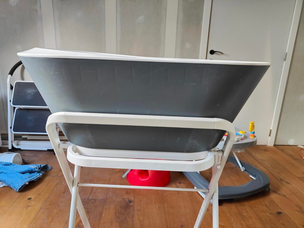 Babybad op hoogte, Ophalen