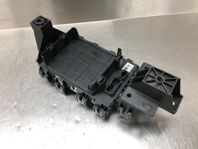 ZEKERINGKAST Suzuki Celerio (LF) (01-2014/-), Gebruikt, Suzuki