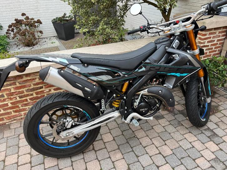 Rieju MRT 50CC SM Pro Black Blue, Fietsen en Brommers, Brommers | Crossbrommers, Gebruikt, Overige merken, Ophalen