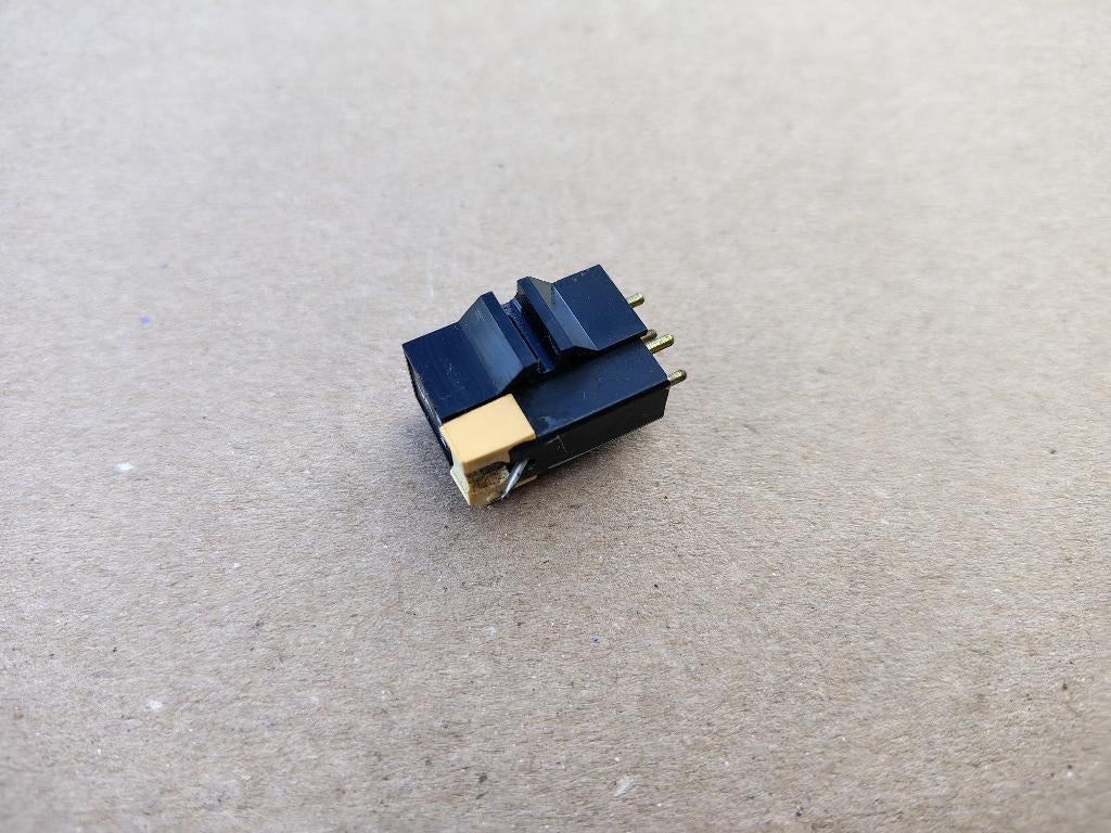 Shure M44 IMS Element Rowe-AMi R85 (1981) jukebox, Collections, Machines | Jukebox, Ami, Envoi