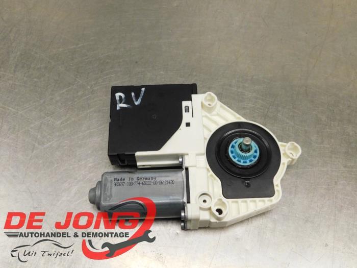 Moteur de vitre portière d'un Volkswagen Passat, Volkswagen, -, 3 mois de garantie, Utilisé