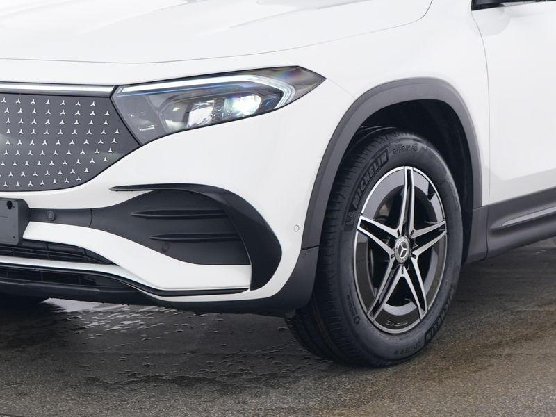 Mercedes-Benz EQB-Klasse 300 4MATIC AMG Line | Night Pack |, Automaat, Stof, 417 km, Wit