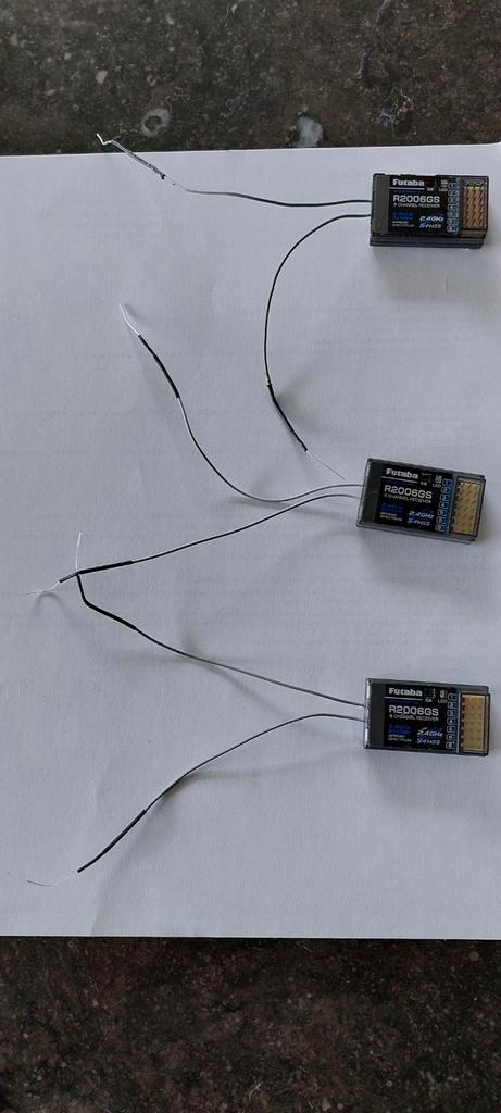 futaba r2006gs, Hobby & Loisirs créatifs, Modélisme | Radiocommandé & Téléguidé | Avions, Enlèvement ou Envoi