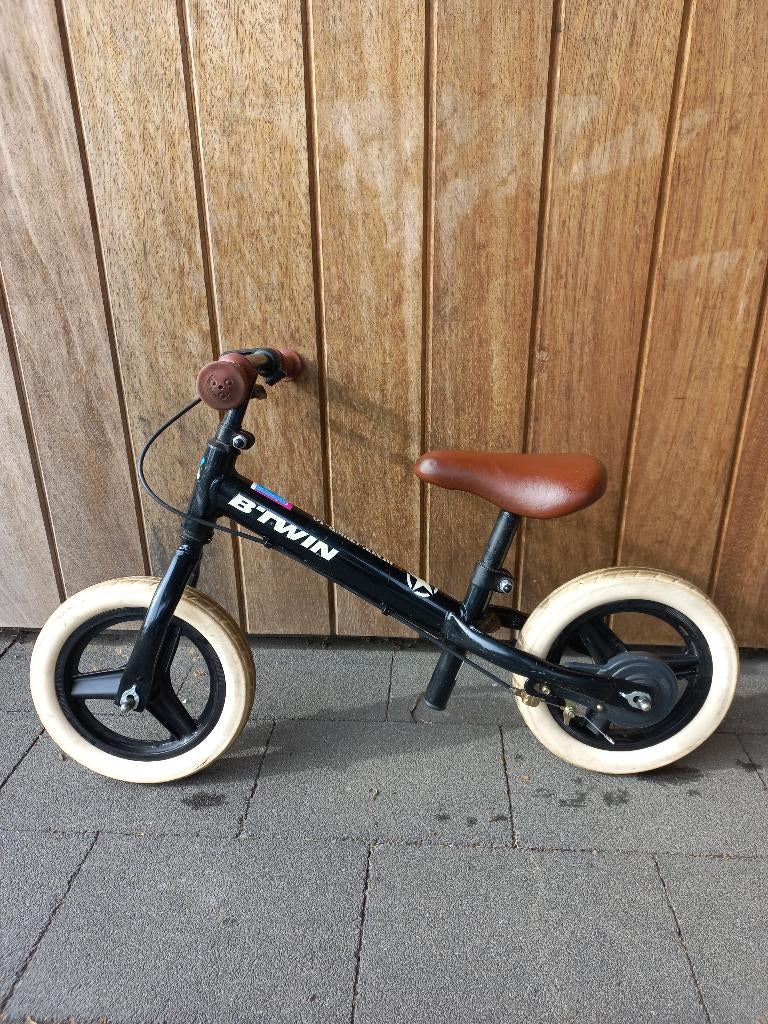 Loopfiets BTWIN, zwart, 10inch, Enfants & Bébés, Jouets | Extérieur | Véhicules & Draisiennes, Enlèvement, Utilisé, Vélo d'équilibre