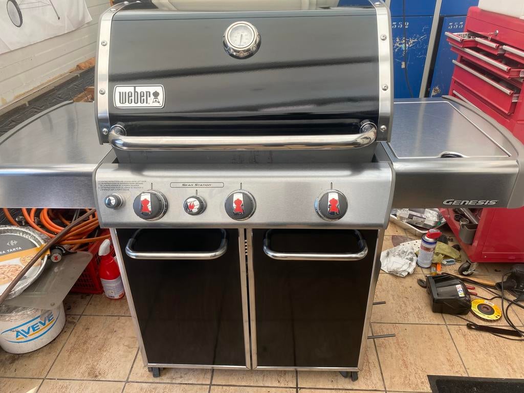 Weber Genesis E-330 GBS black gasbarbecue, Ophalen, Zo goed als nieuw