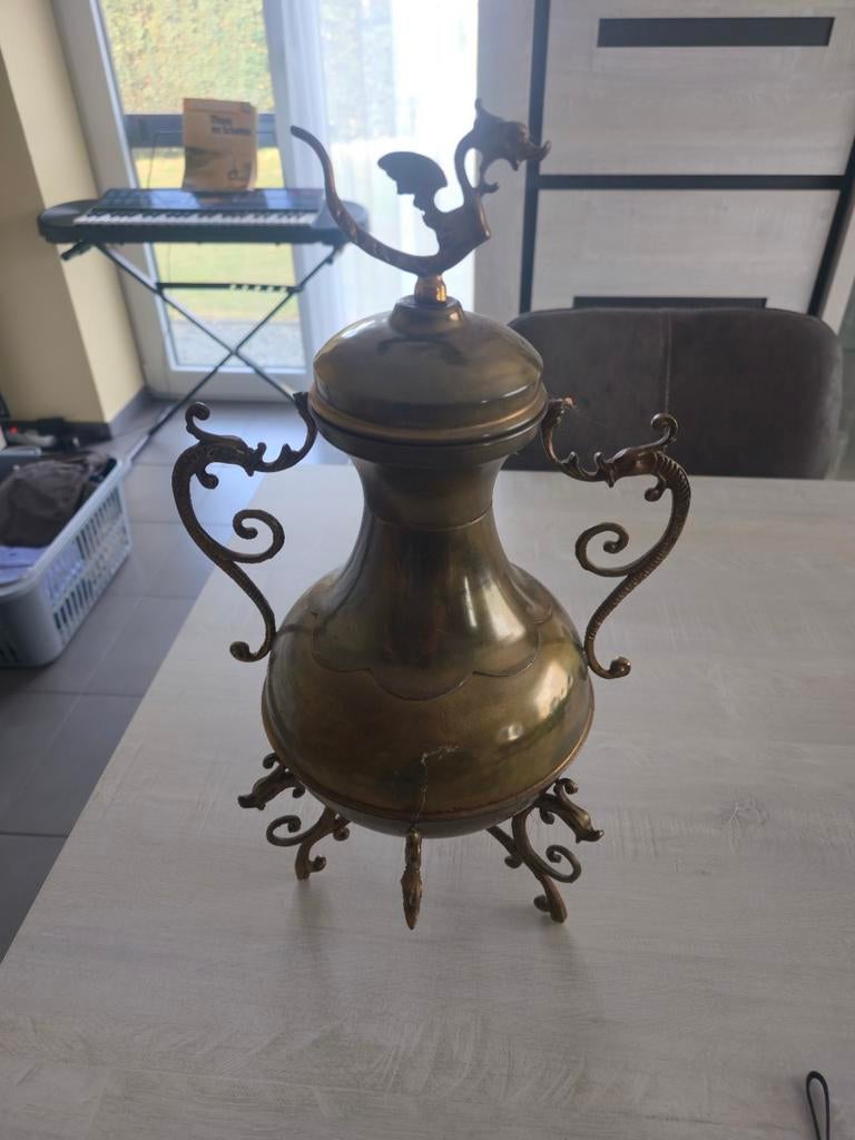 Decoratieve kraantjeskan met draak, Antiquités & Art, Antiquités | Bronze & Cuivre, Enlèvement