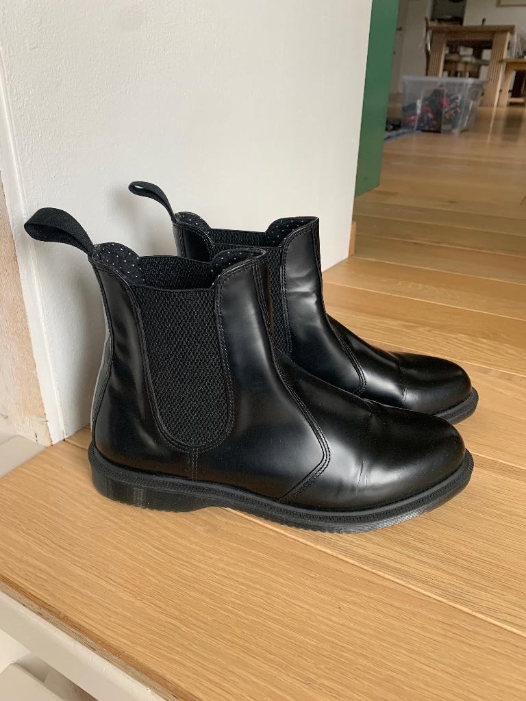 Bottines Chelsea Dr. Martens Flora noires cuir lisse neuves, Vêtements | Femmes, Chaussures, Neuf, Enlèvement ou Envoi, Dr. Martens