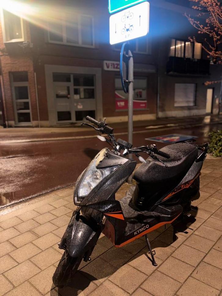 Kymco agility (lees beschrijving), Fietsen en Brommers, Scooters | Kymco, Zo goed als nieuw, Agility, Ophalen of Verzenden