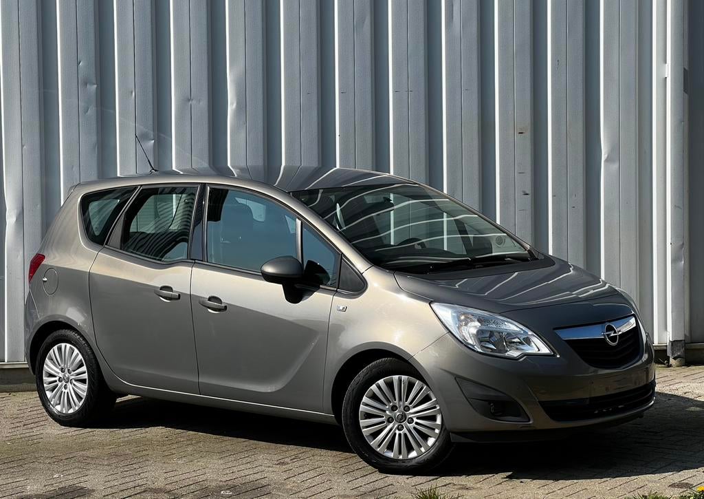 - Opel Meriva - 1.4 Essence - 165 000 km - Clima - PDC -, 144 g/km, Achat, Entreprise, Boîte manuelle