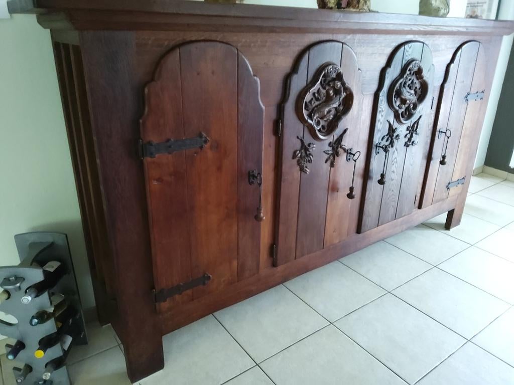 Klooster tafel en kasten, Ophalen