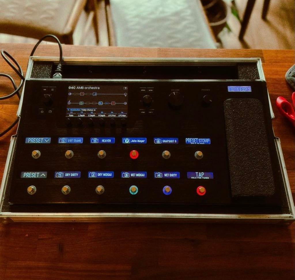 Helix floor + fly case, Muziek en Instrumenten, Effecten, Zo goed als nieuw, Ophalen