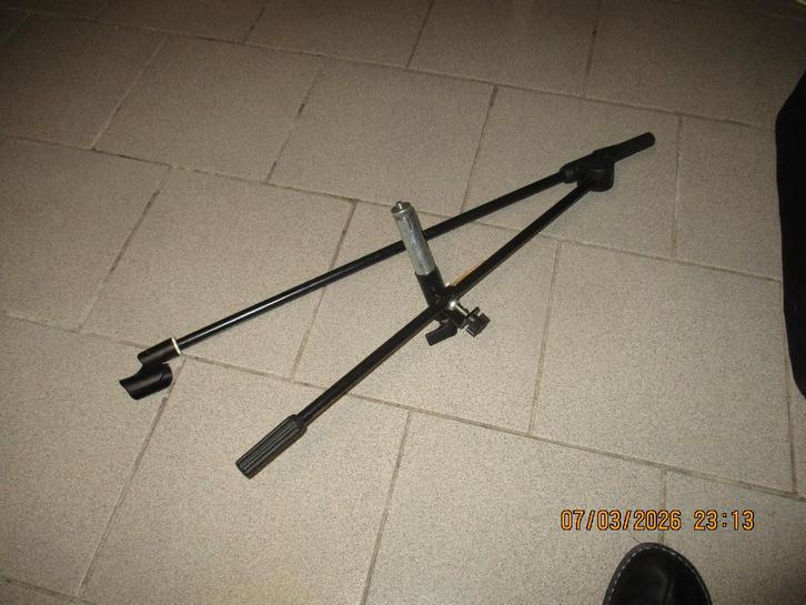 pied de micro, Musique & Instruments, Pieds, Comme neuf, Pied, Micro, Enlèvement