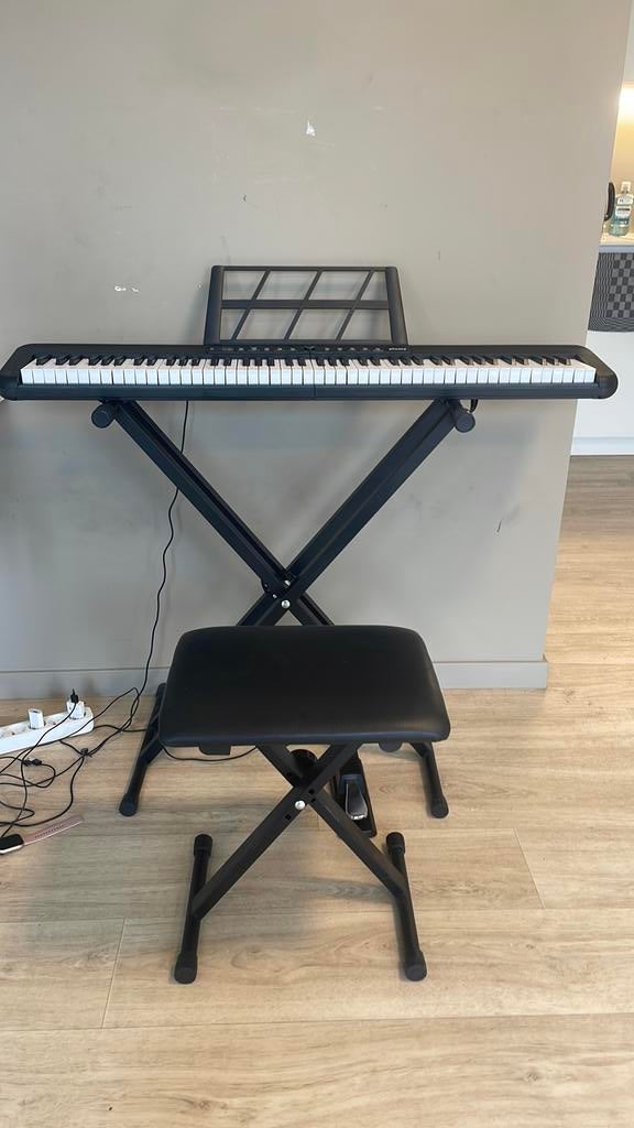 Pixmy keyboard met 88 keys incl. stoeltje en sustainpedaal, Ophalen, Nieuw