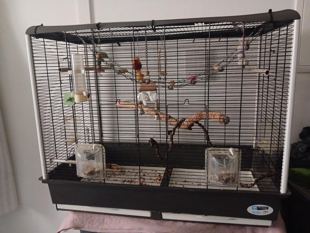 A vendre une belle cage oiseaux en bon état, mais utiliser., Dieren en Toebehoren, Vogels | Hokken en Kooien, Ophalen