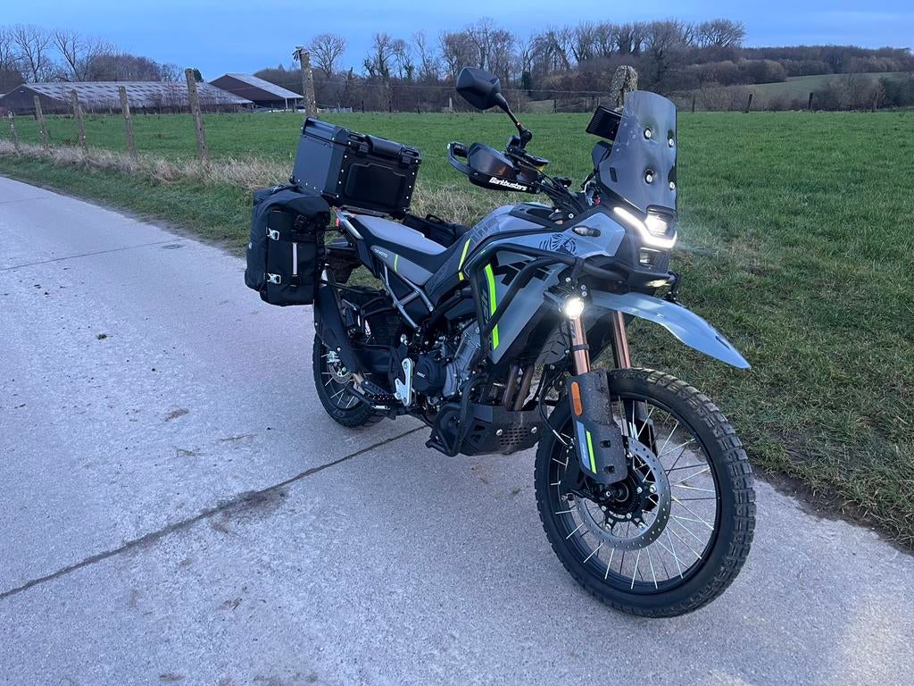 CFMOTO 450MT FULL OPTIONS 450 MT IBEX 2025, Motos, Motoren | CFMOTO, Poignées chauffantes, 450 cm³, Neuf, Particulier