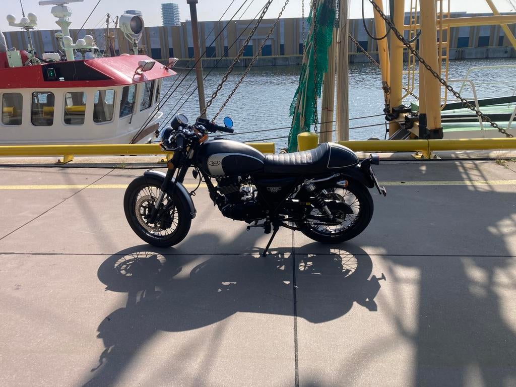 Unieke café racer 125 cc Mash bj 2017, Particulier