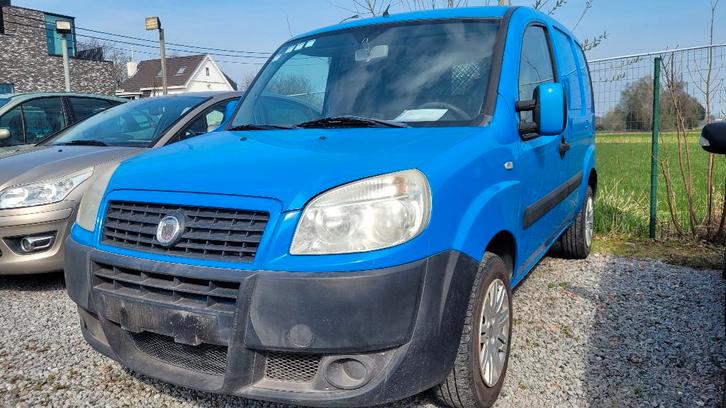 fiat doblo 1.6i/CNG AIRCO 137000km 2009 !! EERST LEZEN !!!, Auto's, Bestelwagens en Lichte vracht, Bedrijf, Te koop, ABS, Airbags