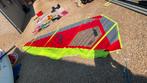 Zeilen, masten, gieken, mastbeschermers, zwemvest/trapezium…, Watersport en Boten, Windsurfen, Ophalen, Met draagtas, Zeil, 5 tot 7 m²