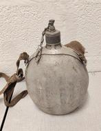 Italiaanse fles van 2 liter uit de Tweede Wereldoorlog, Verzamelen, Ophalen of Verzenden, Landmacht, Overige typen