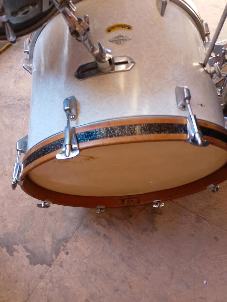 Batterie ASBA à restaurer, Muziek en Instrumenten, Percussie, Gebruikt, Trommel, Ophalen