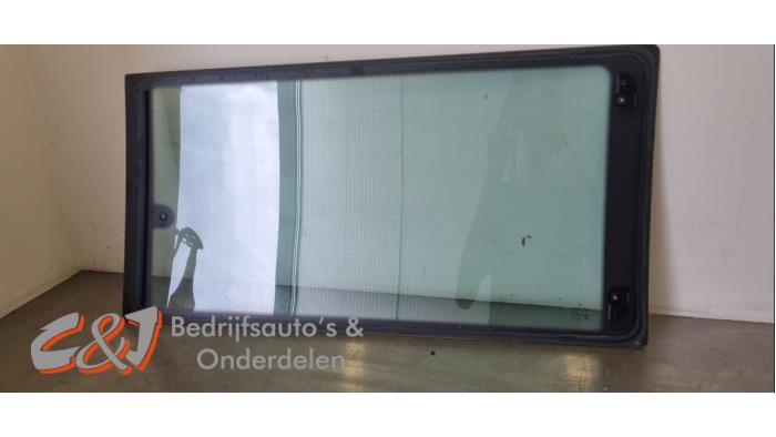 Ruit 2Deurs links-achter van een Mercedes Vito, Auto-onderdelen, Ruiten en Toebehoren, Mercedes-Benz, Gebruikt, 3 maanden garantie
