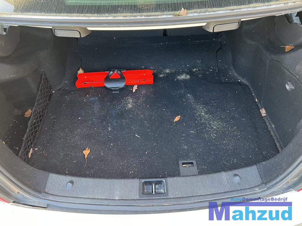 MERCEDES C klasse W204 kofferbak kofferklep delen 2008-2014, Gebruikt, Mercedes-Benz AG, Mercedes-Benz, Mercedesstrasse 120
70372  Stuttgart, DE