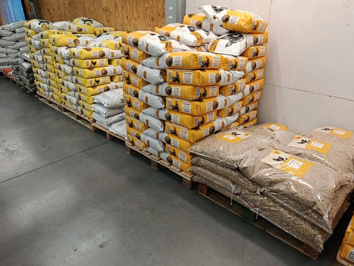 maïs, tarwe, legmeel, graanmix, kuikenmeel, Dieren en Toebehoren, Pluimvee