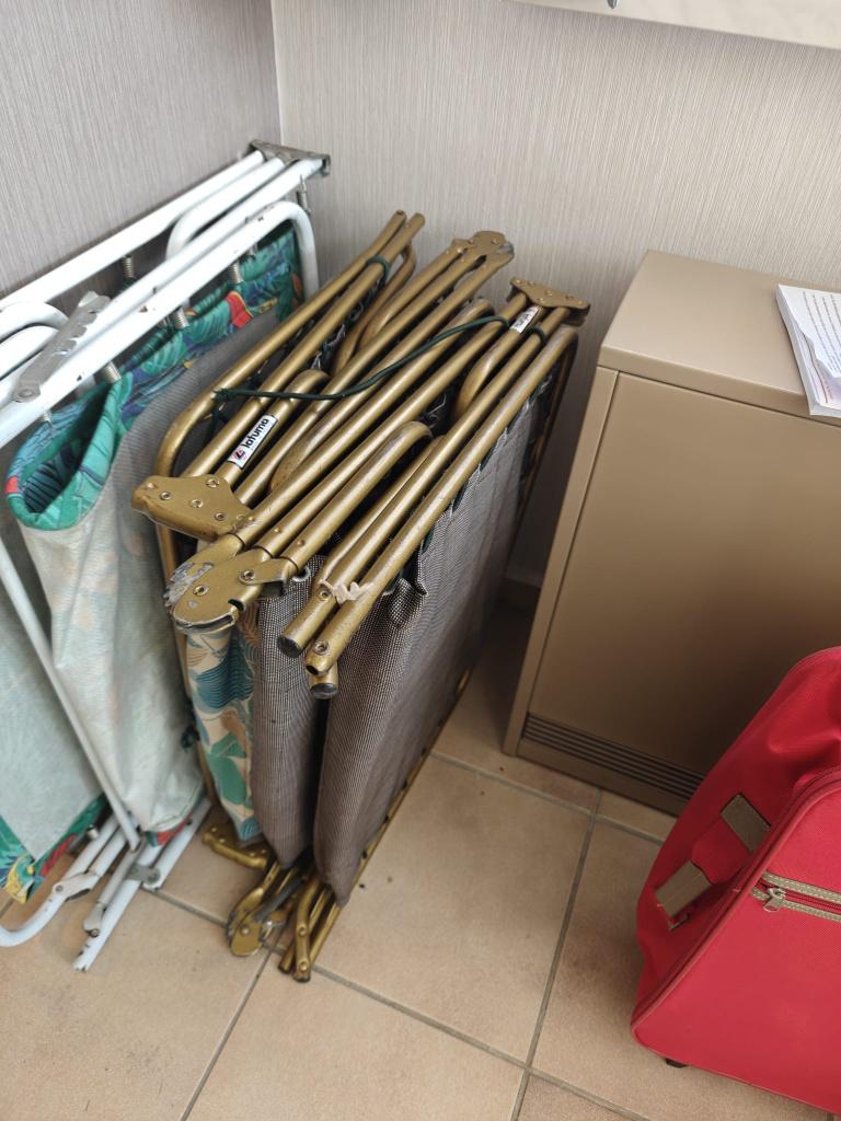 koffer, veldbed, Enlèvement, Utilisé