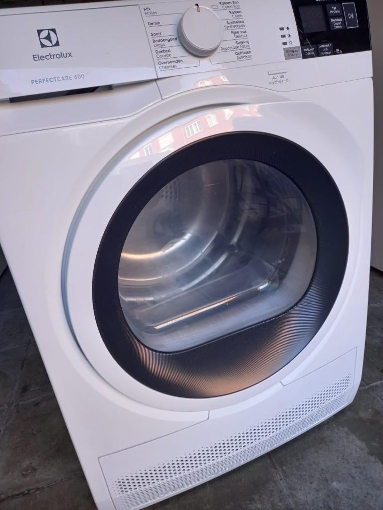 Sèche linge Electrolux 8kg A condensation, Enlèvement, Comme neuf, Chargeur frontal